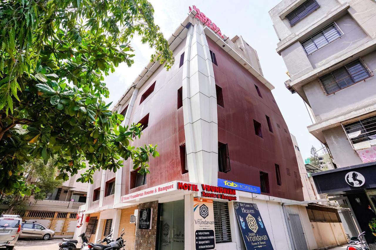 Fabhotel Vrundavan, Athwa Bhatha Экстерьер фото